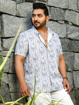 Instafab Plus - Men Cream White and Navy Blue Contrast Grazed Shirt