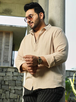 Instafab Plus - Men Off-White Breezy-Weave Shirt