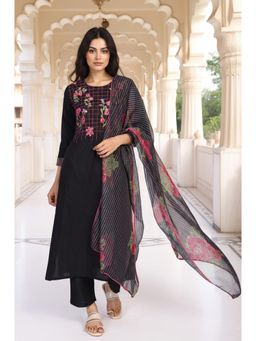W - Black Floral Kurta with Pant and Dupatta