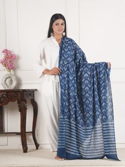 Style Shoes - Blue Floral Print Handloom Block Printed Dupatta