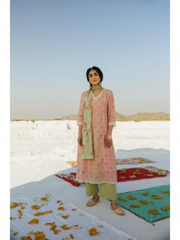 Karaj Jaipur - Light Pink Chanderi Digital Print Kurta with Pant and Dupatta (Set of 3)