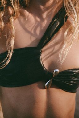 H&M - Women Black One-Shoulder Bikini Top