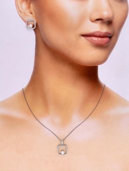 Kai Jewel - Sterling Diamond Hearts And Pearl Necklace With Earrings Set