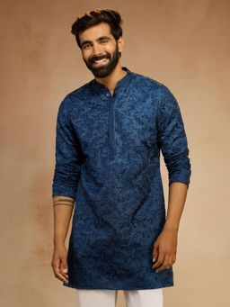 Vastramay - Men Navy Blue Silk Floral Embroidered Kurta
