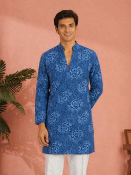 Vastramay - Men Blue Indigo Floral and Ethnic Motif Print Cotton V-Neck Kurta