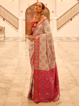 Akhilam - Women's Silk Blend Grey Printed Designer Saree with Unstitched Blouse