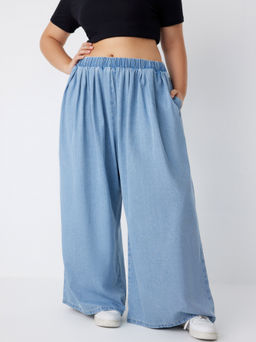 Cider - Denim Elastic Waist Pleated Wide Leg Jeans Curve & Plus