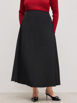 Cider - High Waist Solid Pleated Maxi Skirt Curve & Plus
