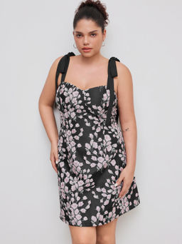Cider - Jacquard Square Neck Floral Knotted Shirred Mini Dress Curve & Plus