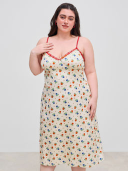 Cider - V-neck Floral Split Lace Trim Shirred Maxi Dress Curve & Plus