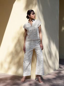 CUSTARD - Women White Cotton Self Design Co-Ord (Set of 2)