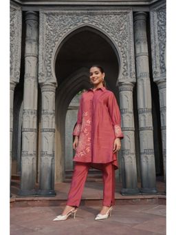 CUSTARD - Women Rust Cotton Embroidered Co-Ord (Set of 2)