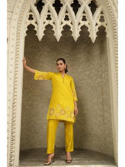 CUSTARD - Women Yellow Cotton Embroidered Co-Ord (Set of 2)