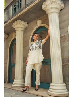 CUSTARD - Women Off White Cotton Floral Co-Ord (Set of 2)