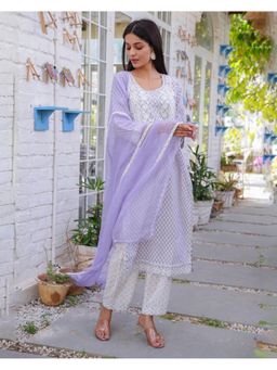 GULABI DORI - Women Purple Cotton Floral Kurta with Pant and Dupatta (Set of 3)