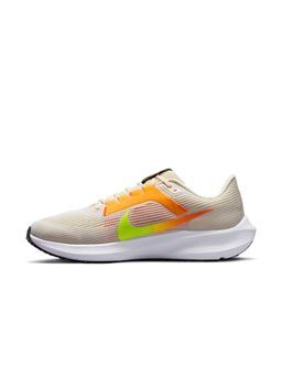Nike - Pegasus 40 Men Beige Running Shoes