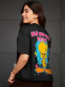 Bewakoof - Official Looney Tunes Women's Jet Black Cutie Graphic Printed Oversized T-shirt