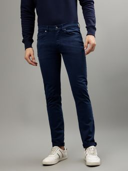 GANT - Men Blue Solid Slim Fit Jeans