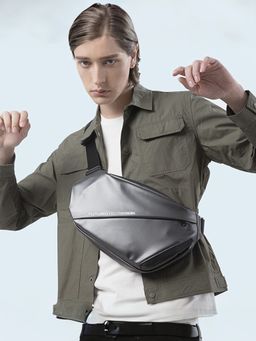 The Clownfish - Waterproof Polyester Unisex Travel Crossbody Bag