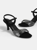 Black color option, Sold out, Currently selected