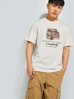 max - White Cotton Half Sleeves Crew Neck Printed T-Shirt
