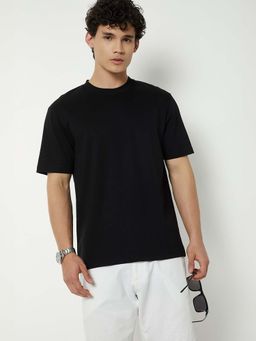 max - Black Cotton Blend Half Sleeves Crew Neck Solid T-Shirt