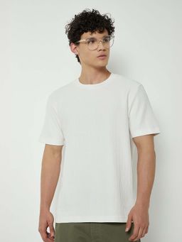 max - White Cotton Blend Half Sleeves Crew Neck Textured T-Shirt