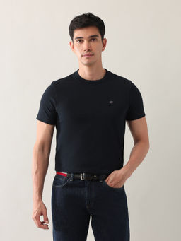 Arrow Sports - Men Navy Blue Solid Regular Fit T-Shirt