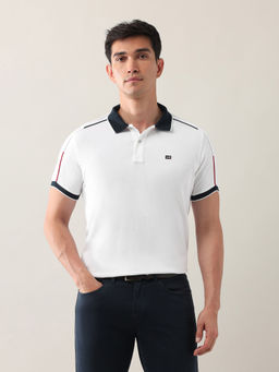 Arrow Sports - Men White Solid Regular Fit Polo T-Shirt