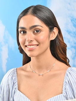 ToniQ - Gold-Plated Floral Charm and White Beaded Delicate Necklace