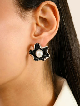 METALM - 925 Silver Black Enamel Work White Gold Plated Pearl Stud Earrings