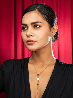 Niscka - Golden Blossom Floral Necklace