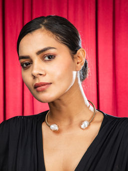 Niscka - Pearl Elegance Gold Plated Open Round Necklace