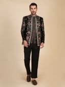 Black color option, Sold out, Currently selected