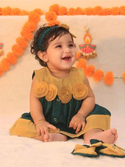 BownBee - Infant Girls Green Chanderi Flower Dress Frock with Booties & Hairband