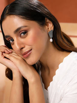 Fabindia - Silver Drop Off White Earrings