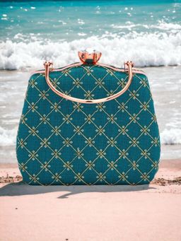 Toobacraft - Women Green Handcrafted Beautiful Party Clutch