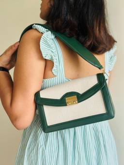 ATTAACHE ACCESSORIES - Women Green Handbag (M)