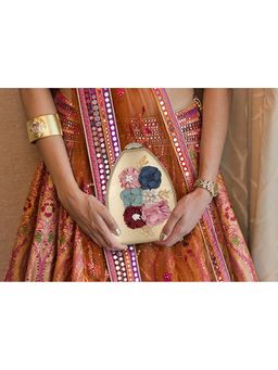 Toobacraft - Women Gold Handicraft Beautiful Flower Box Clutch