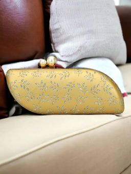 Toobacraft - Women Gold Handcrafted Beautiful Party Clutch