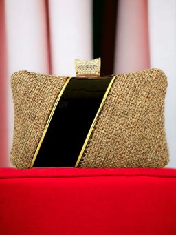 Toobacraft - Women Beige Handcrafted Beautiful Party Clutch