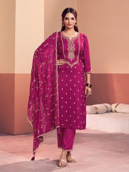 Seerat - Magenta Embroidered Round Neck Kurta Pant with Dupatta