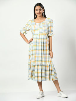 Aaruvi Ruchi Verma - White Check Maternity Dress