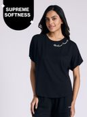 Black color option, Currently selected