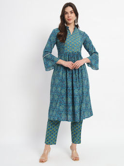 Salwat - Floral Printed Mandarin Collar Bell Sleeves Empire Kurta with Trouser (Set of 2)