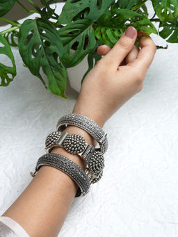 Teejh - Anupriya Stacked Bracelet (Set Of 3)