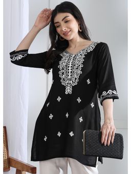 Gahan - Stylish Womens Embroidered Short Tunic - Black
