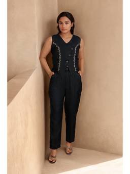 Linera - Black Linen Embroidered Co-Ord Sets