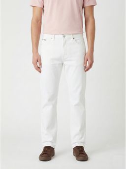 Wrangler - Men White Millard Regular Fit Mid Rise Jeans