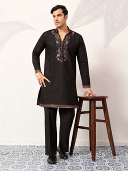 ETHNIC BAY - Black Floral Regular Kurta and Pyjama